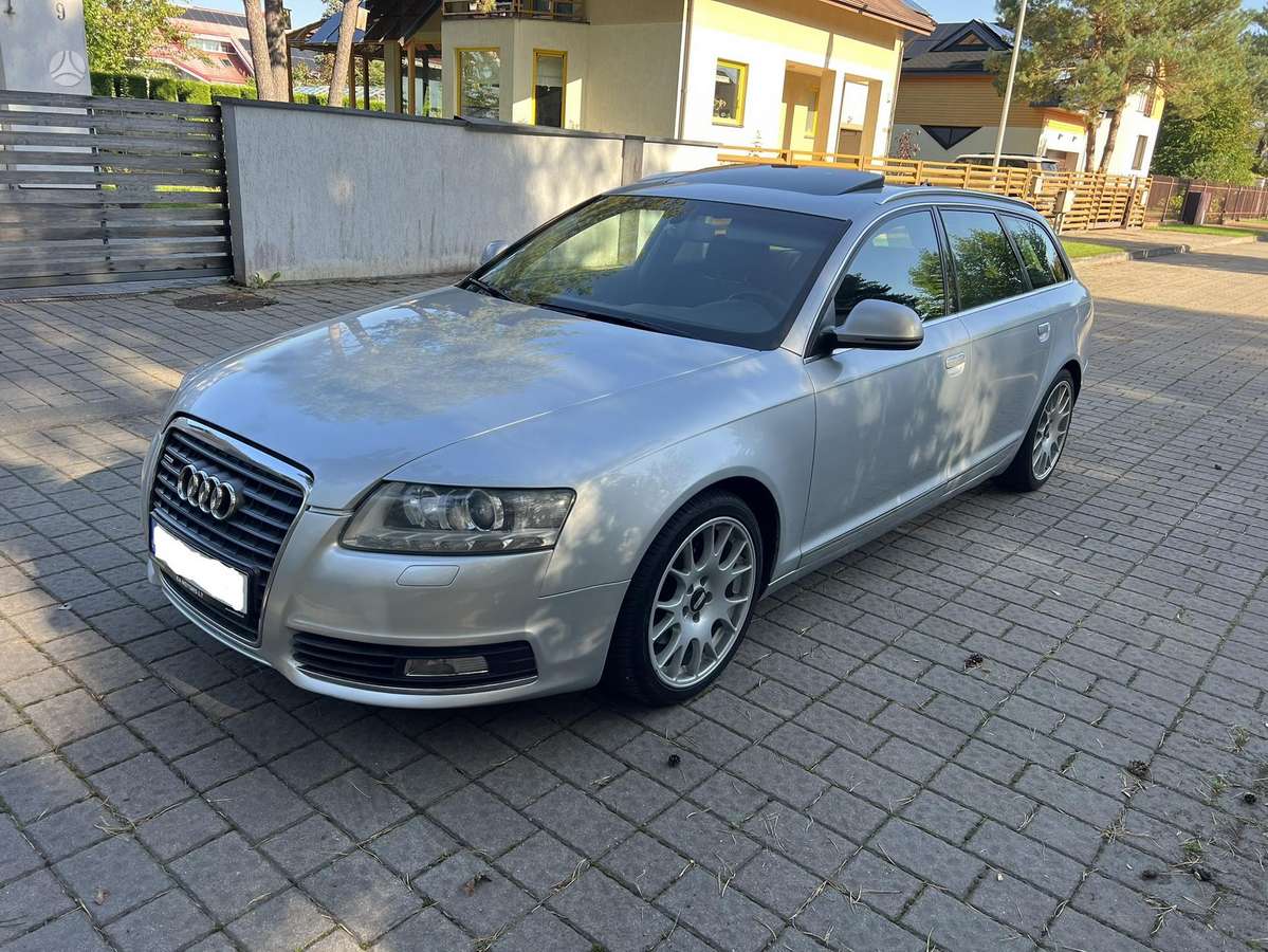 Audi A6 2009 — interior