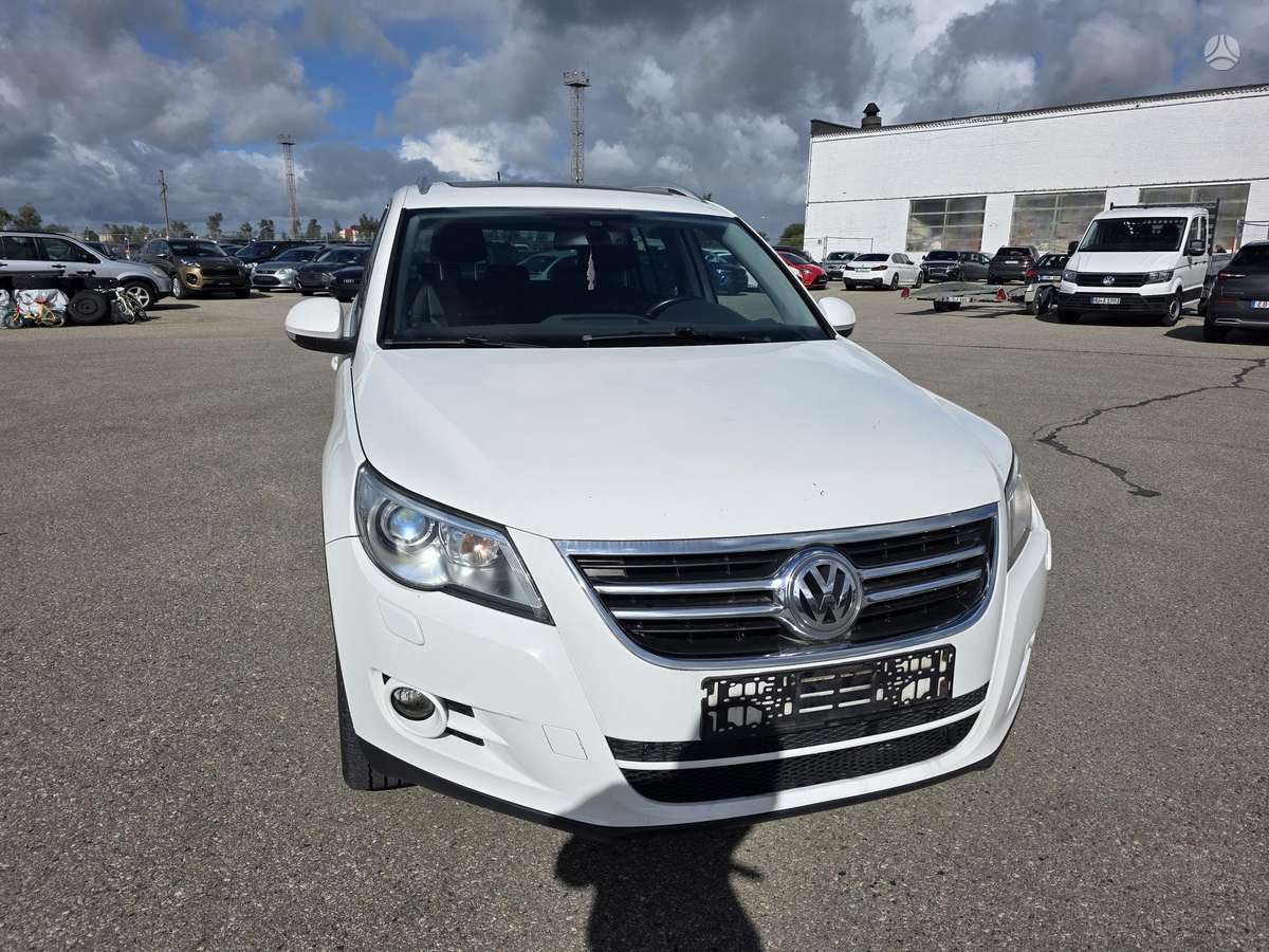 Volkswagen Tiguan 2011 — photo 19
