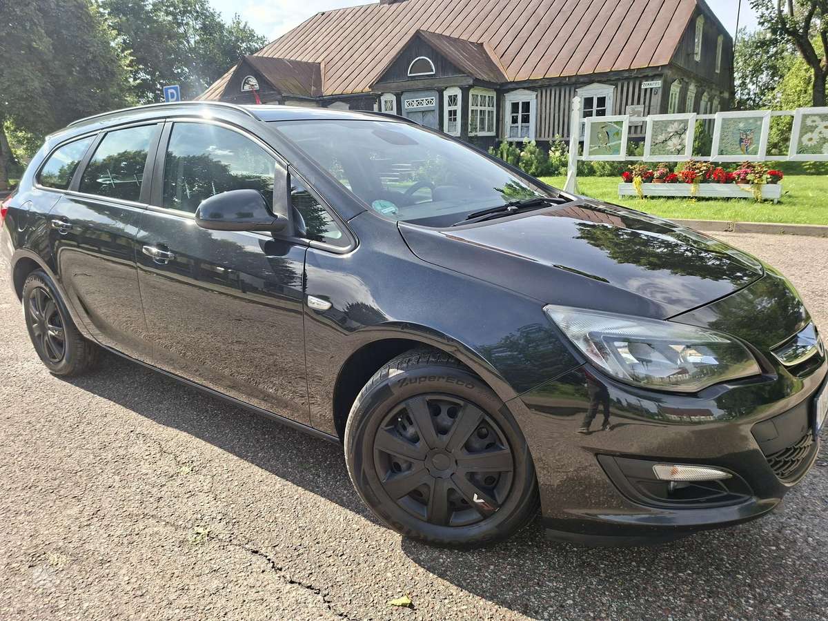 Opel Astra 2013 — vehicle for AFU Ukraine