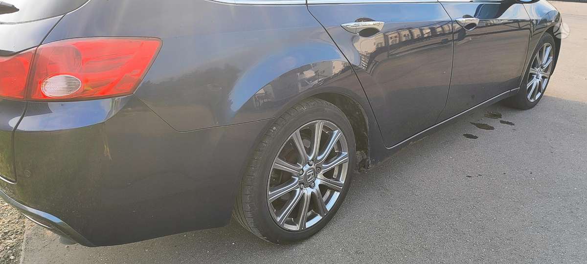 Honda Accord 2010 — photo 15