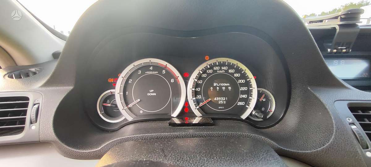 Honda Accord 2010 — photo 26