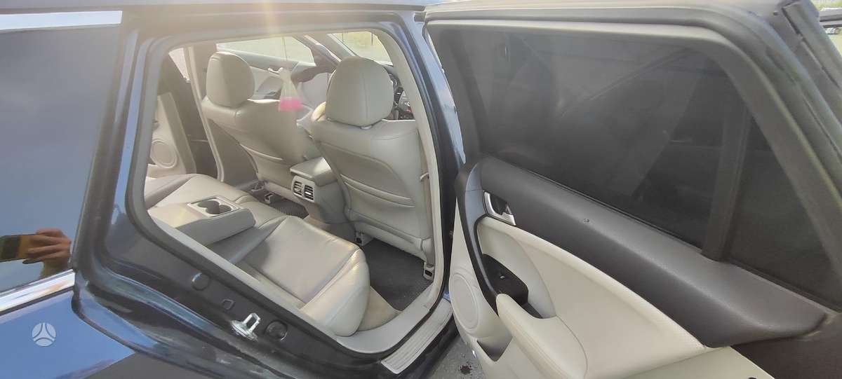 Honda Accord 2010 — photo 33