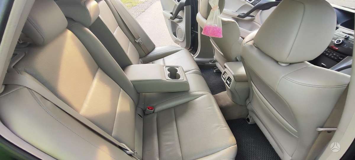 Honda Accord 2010 — photo 34