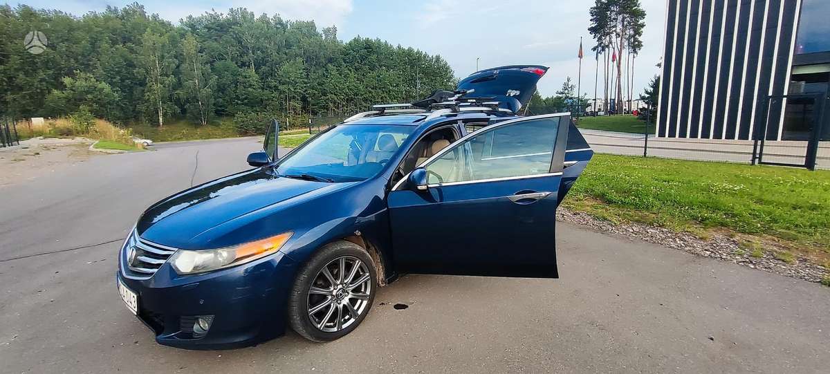 Honda Accord 2010 — photo 37