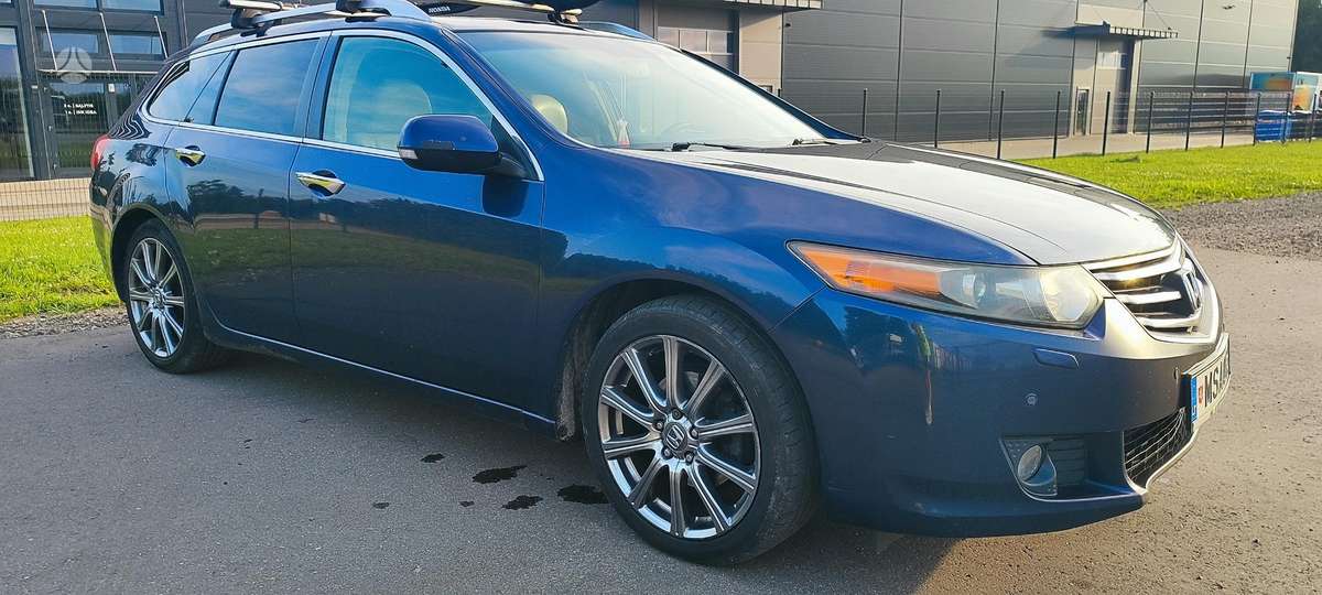 Honda Accord 2010 — engine 2199 cm³, 150 HP (110kW)
