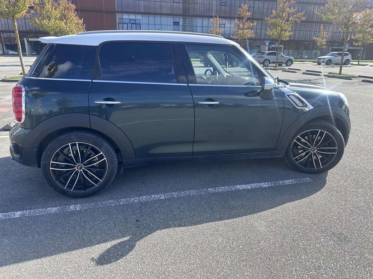 Mini Countryman 2013 — салон