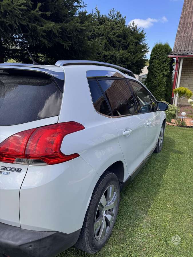 Peugeot 2008 2015 — photo 7
