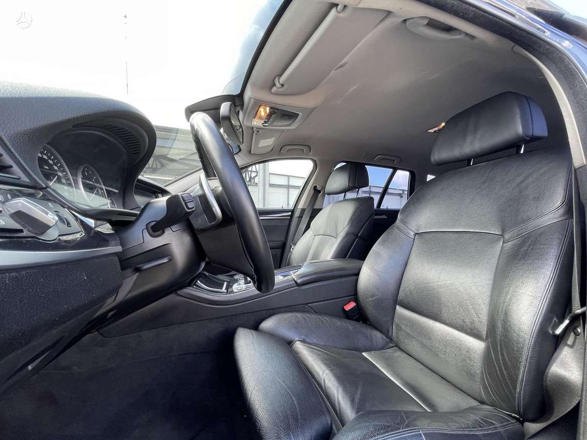 BMW 525 2011 — photo 17
