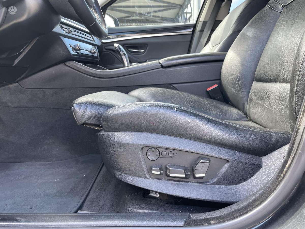 BMW 525 2011 — photo 18