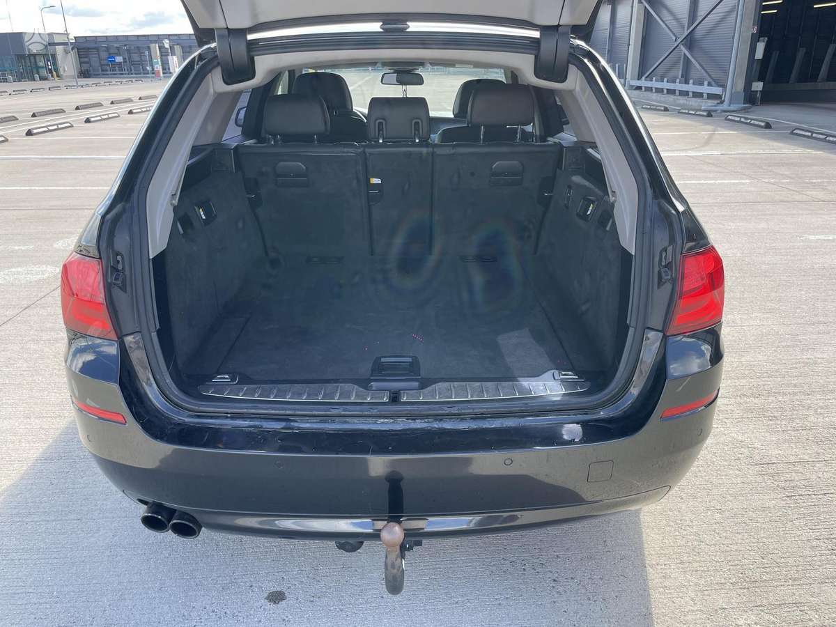 BMW 525 2011 — photo 21
