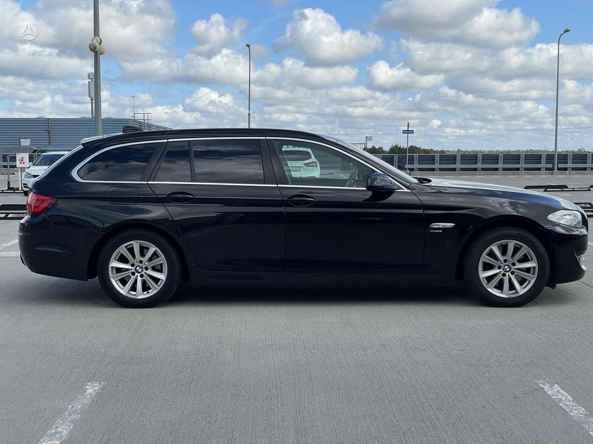 BMW 525 2011 — engine 1995 cm³, 218 HP (160kW)