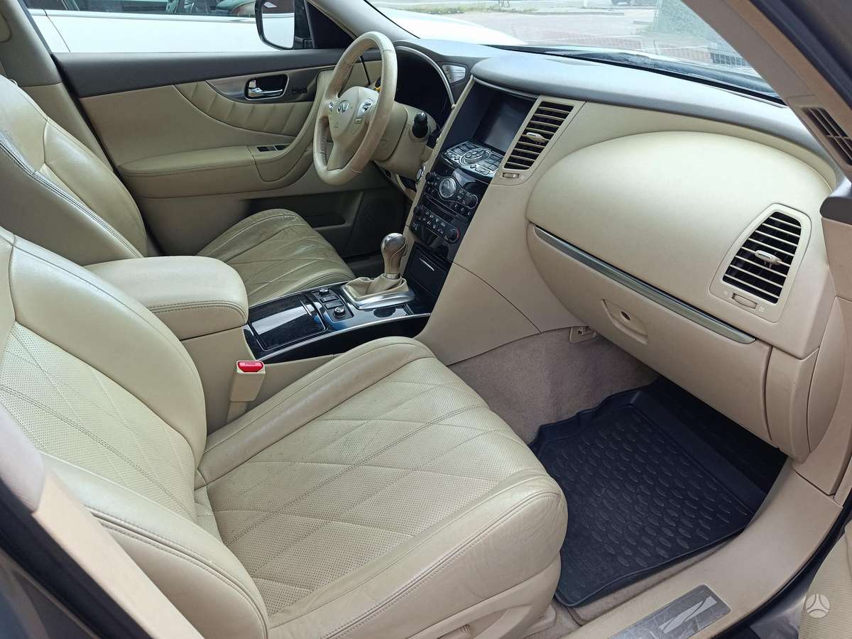 Infiniti FX35 2010 — photo 6