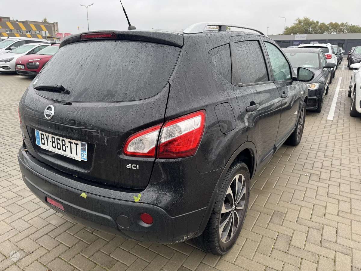 Nissan Qashqai 2011 — двигун 1461 cm³, 110 HP (81kW)
