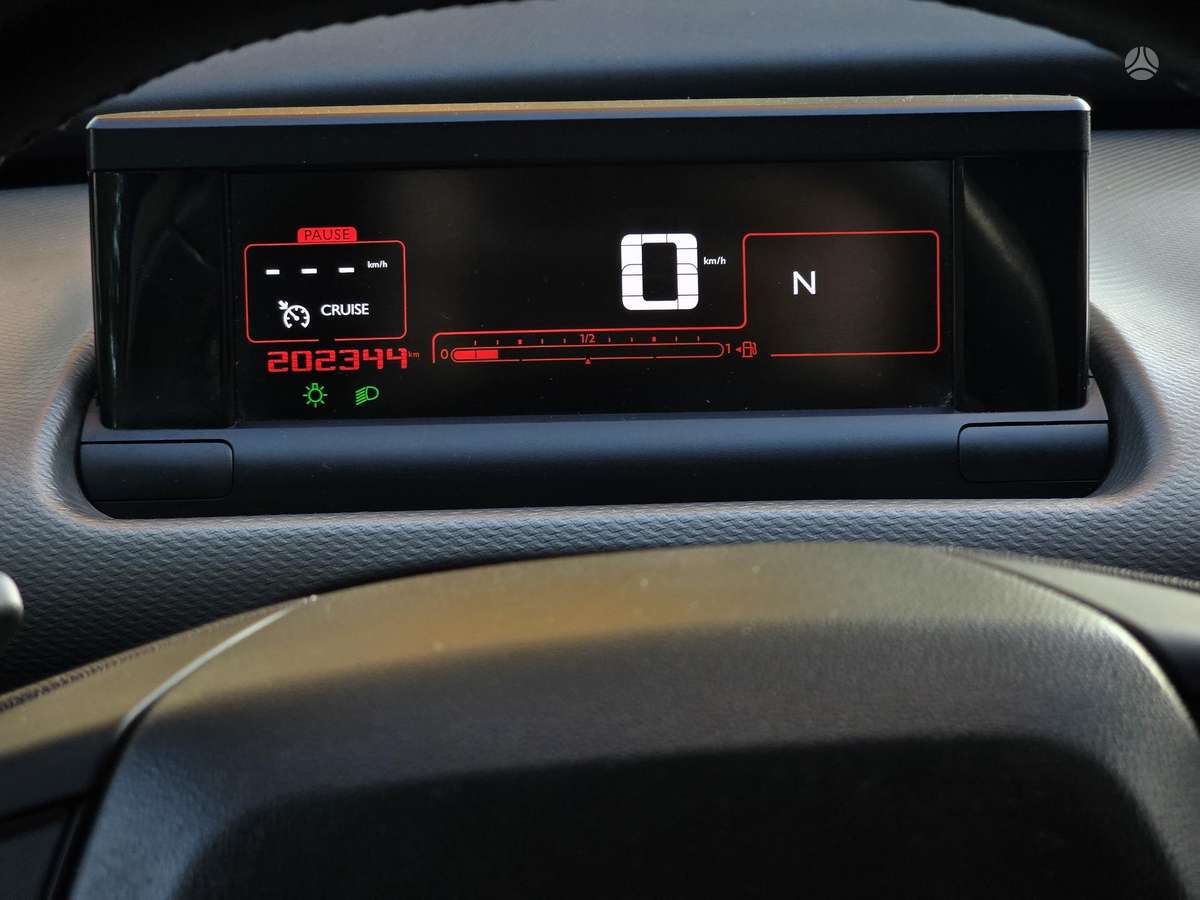 Citroen C4 2014 — photo 24