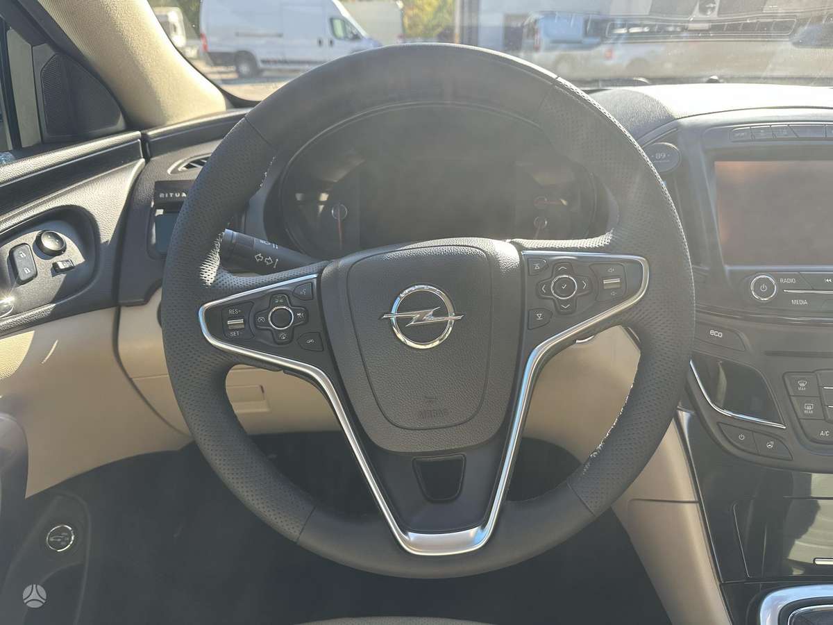 Opel Insignia 2015 — фото 25