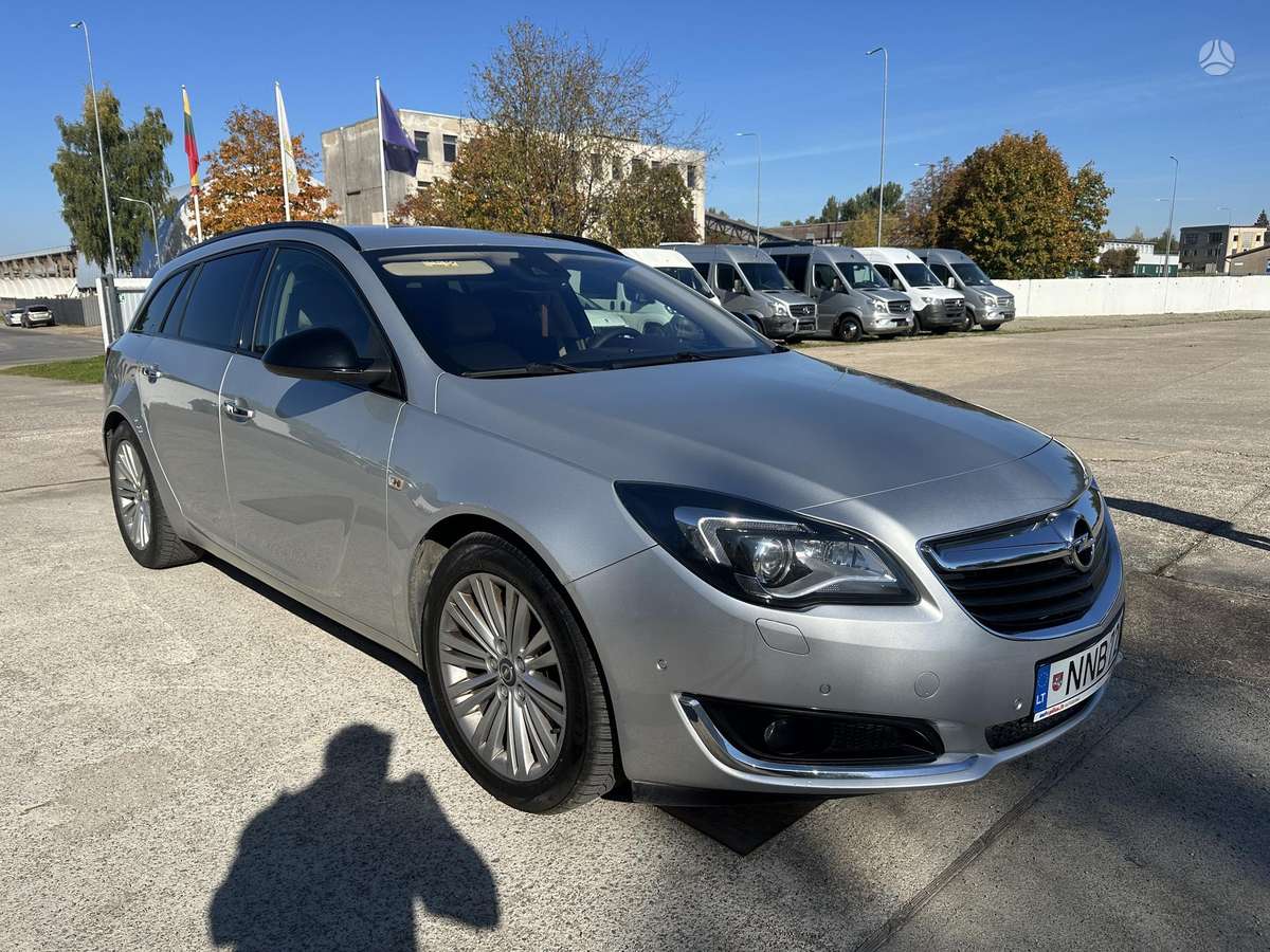 Opel Insignia 2015 — салон