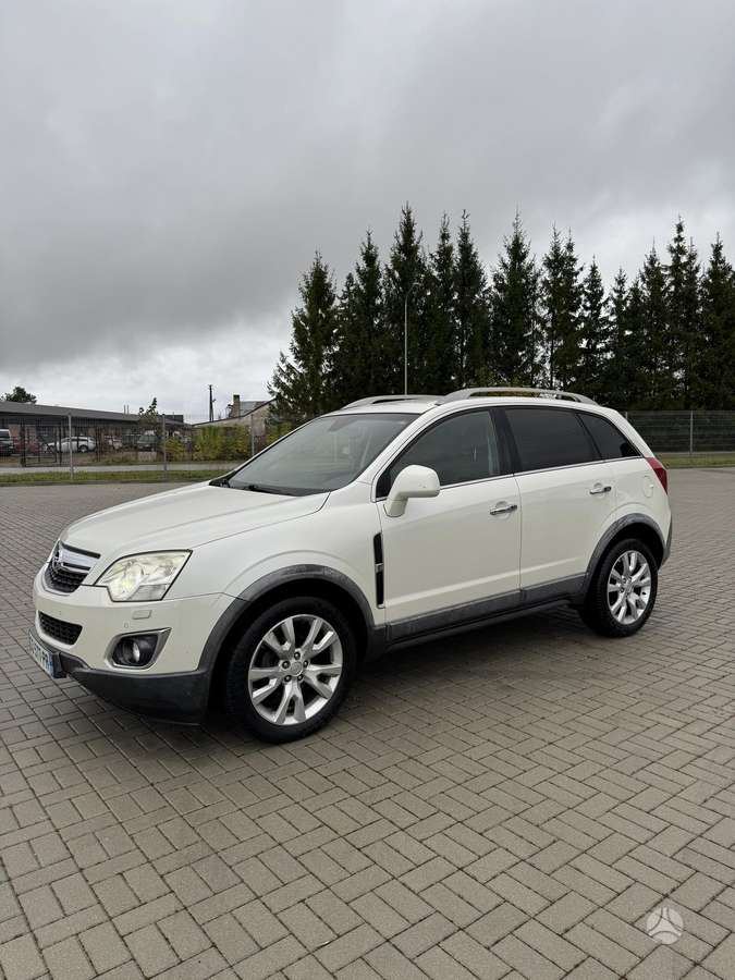 Opel Antara 2012 — вигляд ззаду