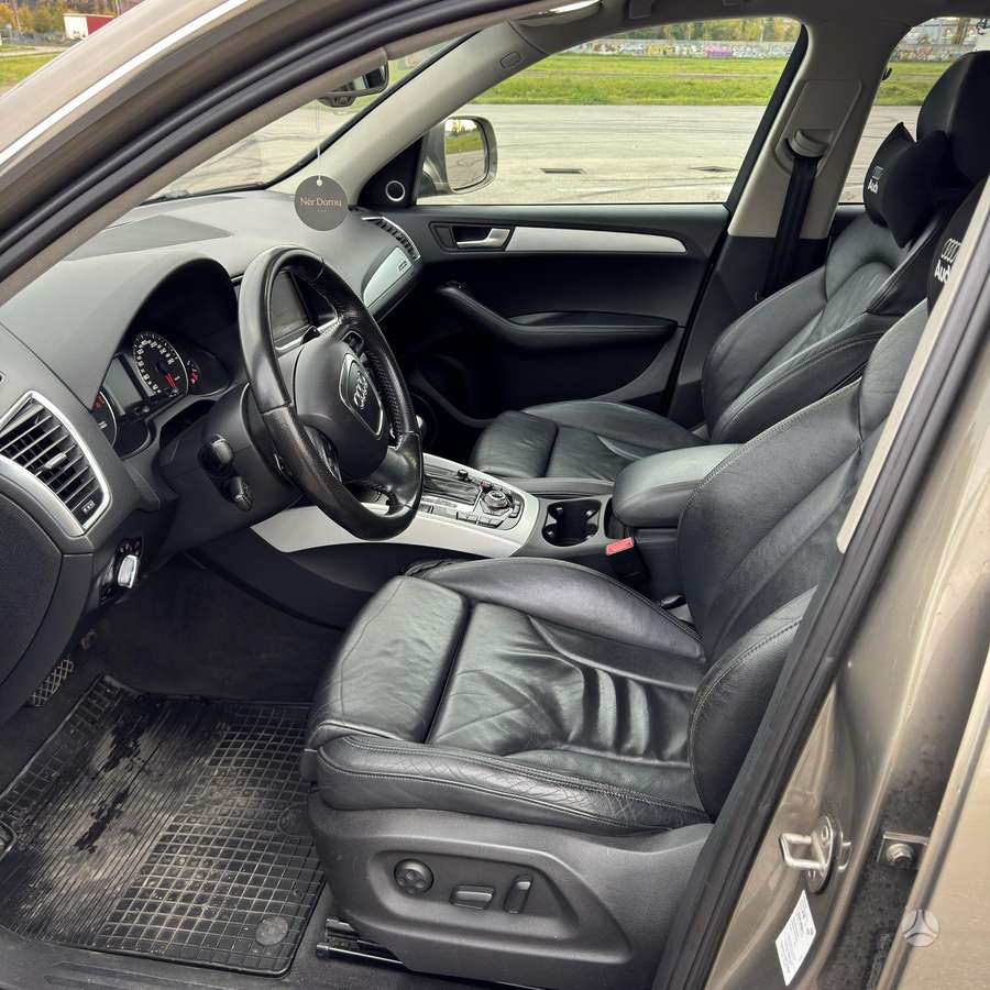 Audi Q5 2010 — photo 8