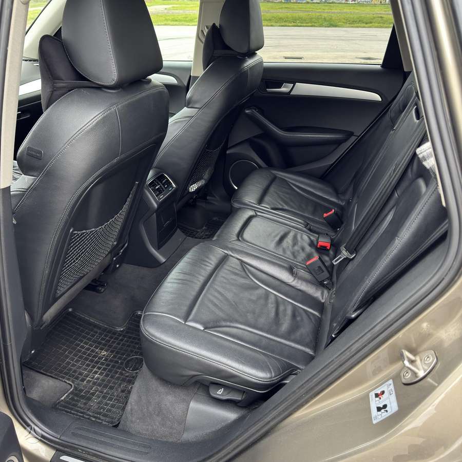 Audi Q5 2010 — photo 9