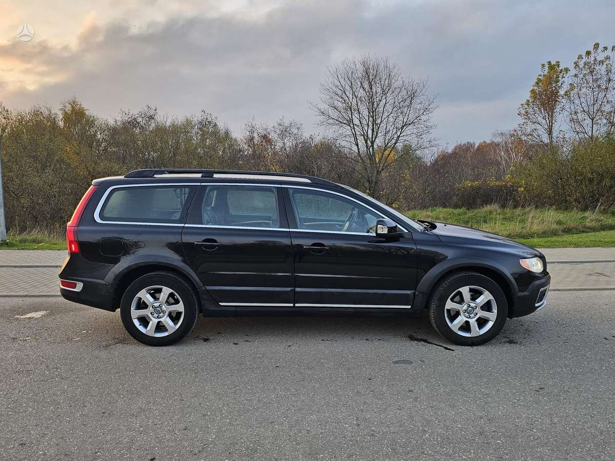 Volvo XC70 2011 — двигун 1998 cm³, 163 HP (120kW)