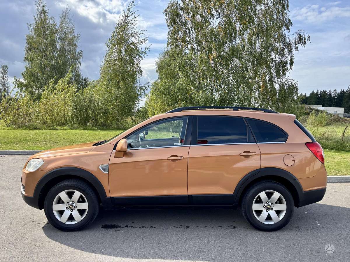 Chevrolet Captiva 2007 — вигляд ззаду