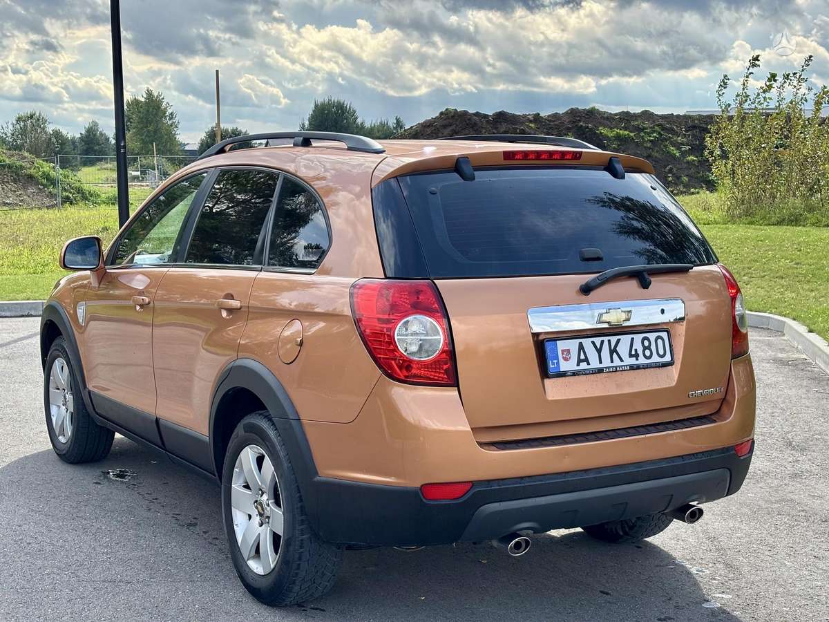 Chevrolet Captiva 2007 — салон