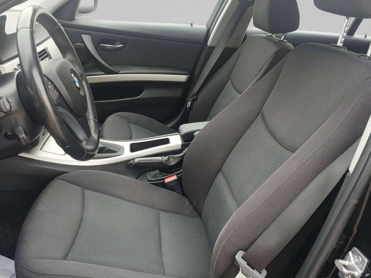 BMW 316 2012 — photo 10