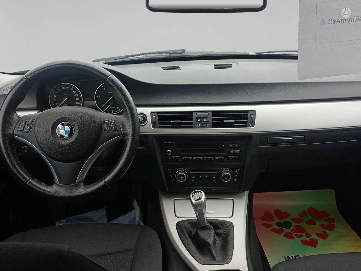 BMW 316 2012 — photo 7