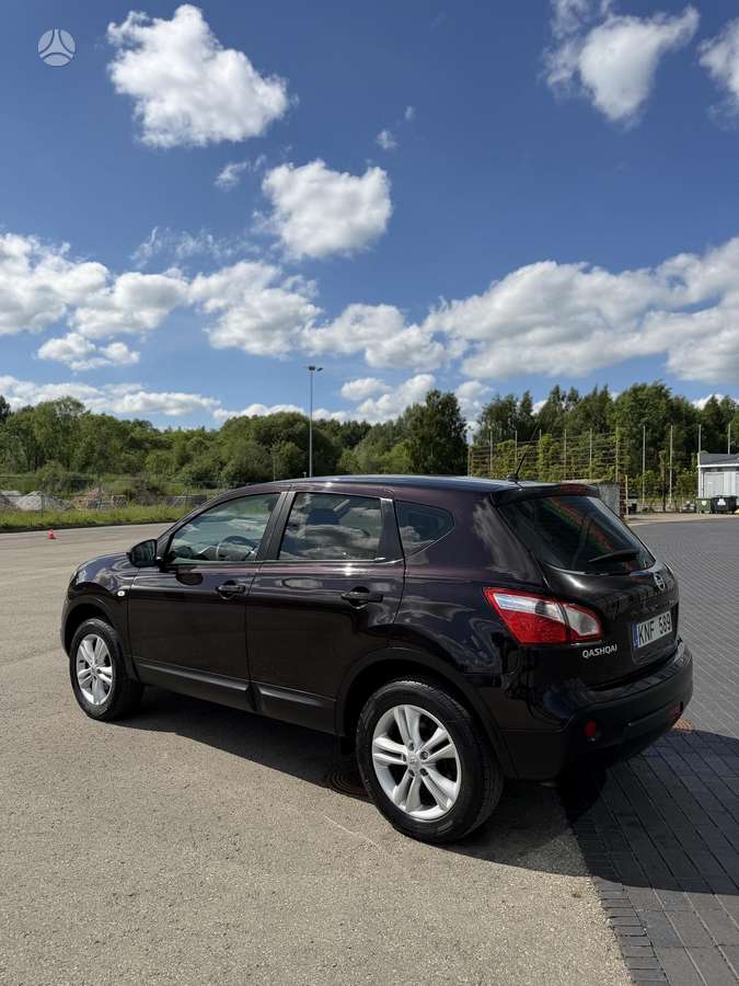 Nissan Qashqai 2010 — двигун 1461 cm³, 106 HP (78kW)