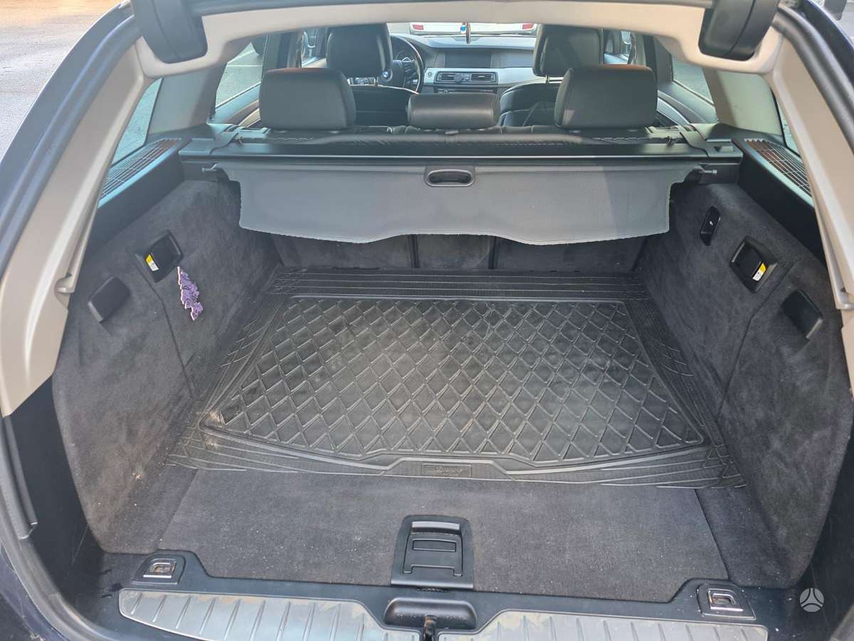 BMW 520 2010 — photo 8