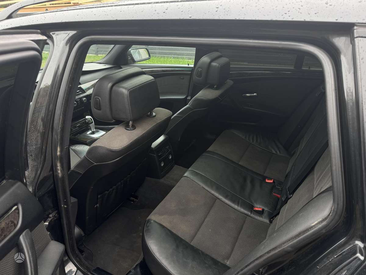 BMW 520 2008 — photo 13