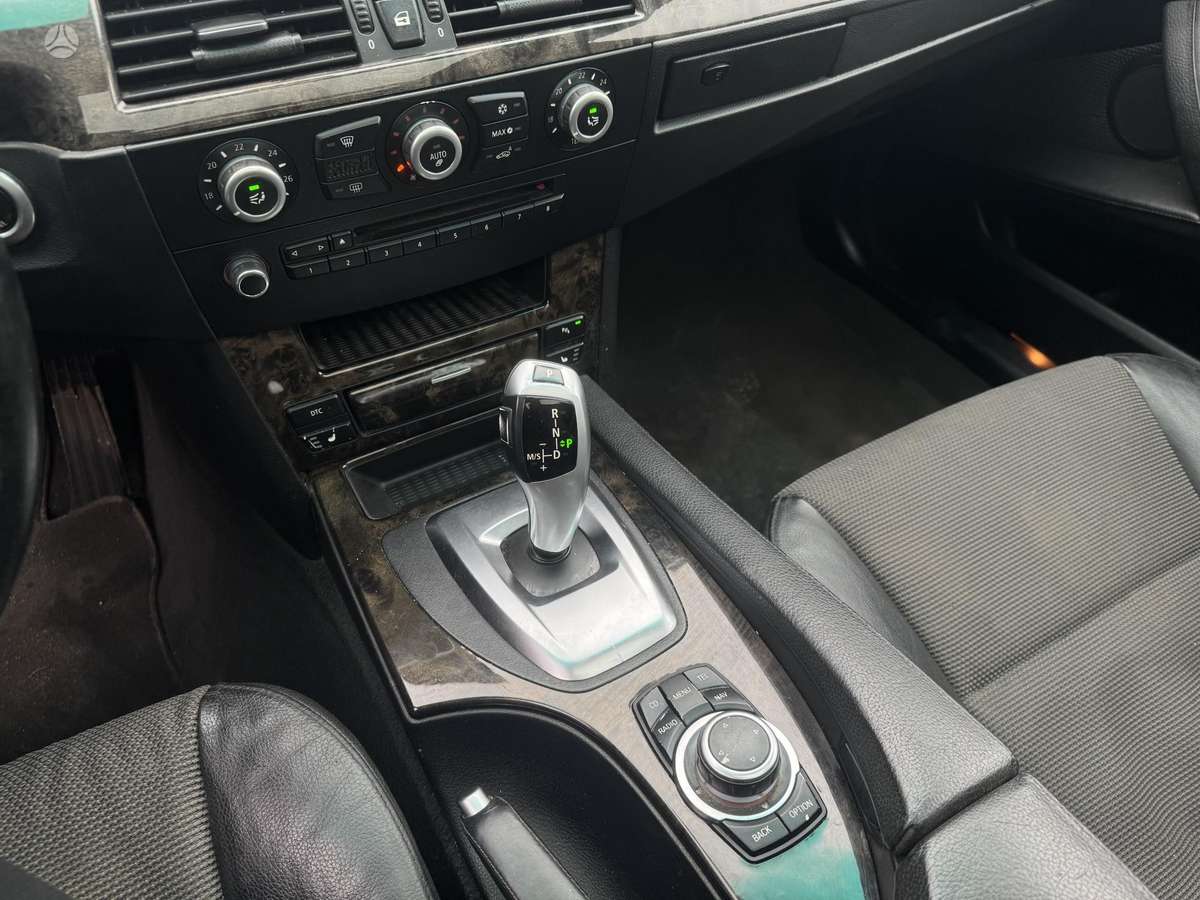 BMW 520 2008 — photo 7