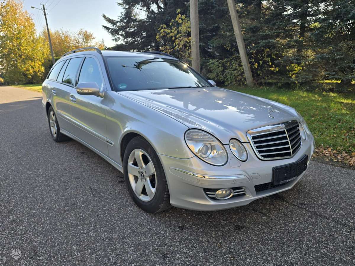 Mercedes-Benz E220 2008 — photo 10