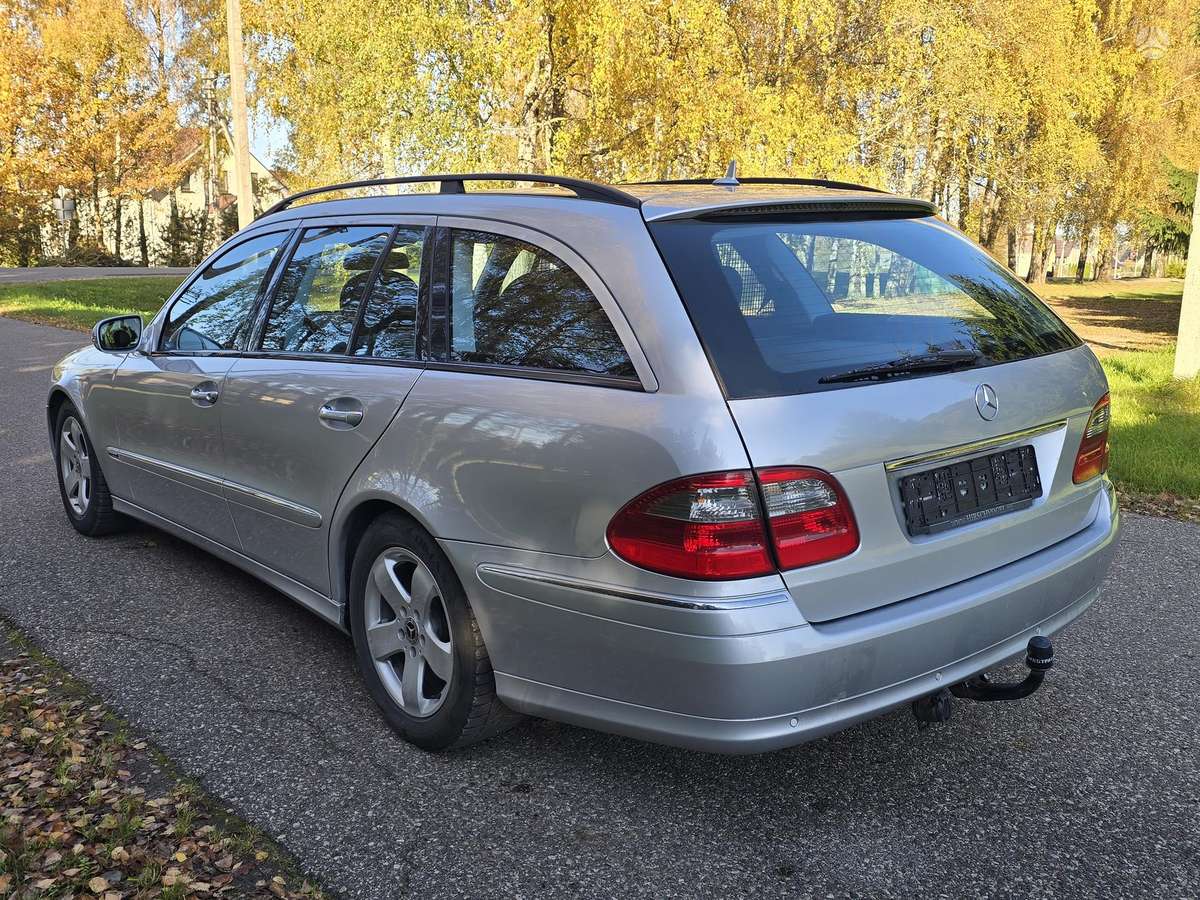 Mercedes-Benz E220 2008 — photo 6