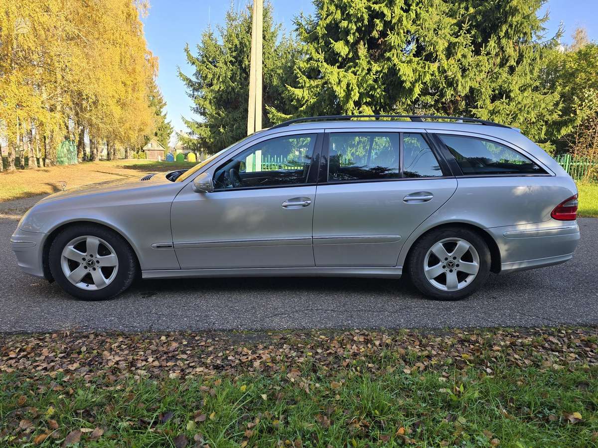 Mercedes-Benz E220 2008 — photo 7