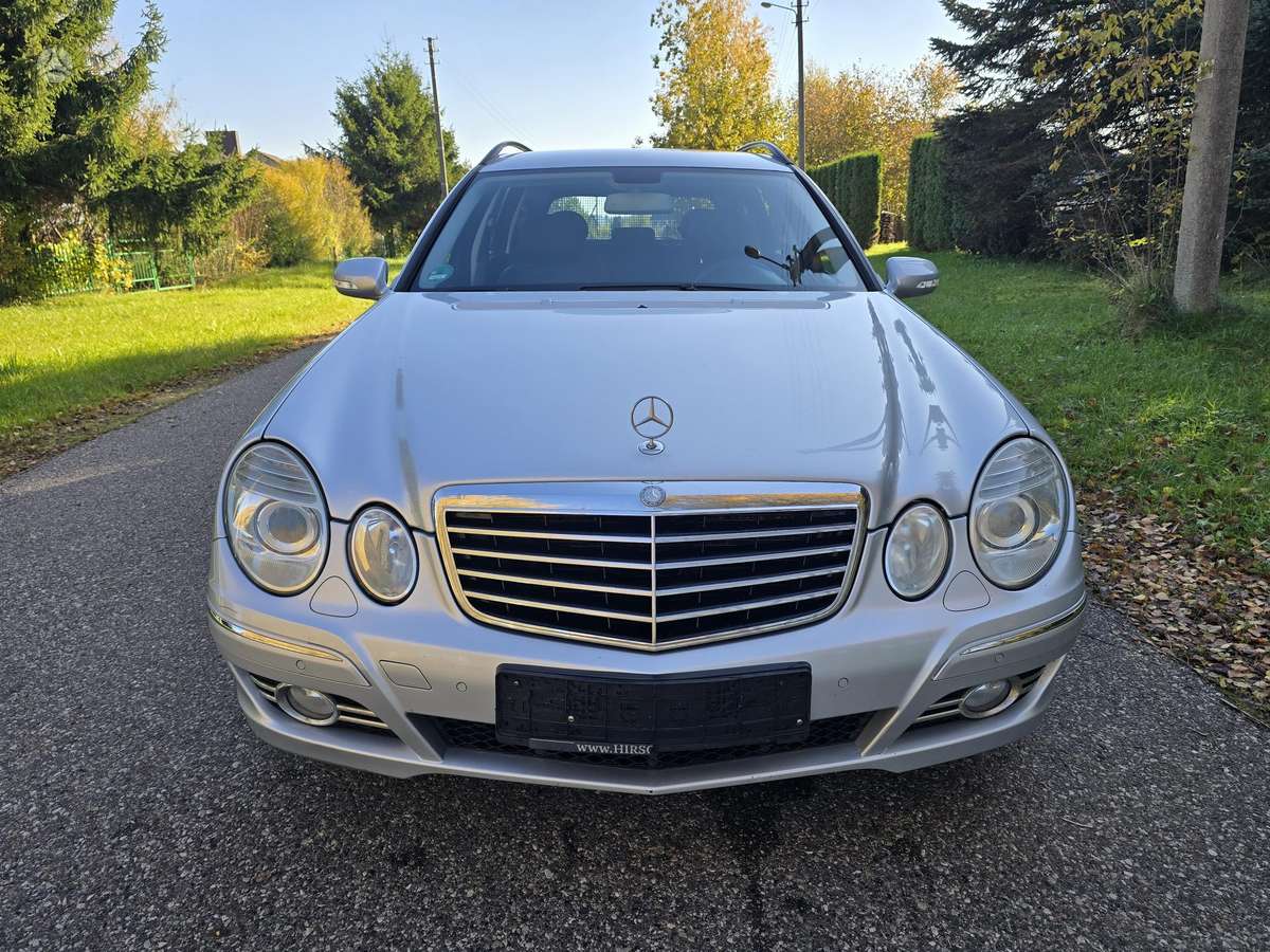 Mercedes-Benz E220 2008 — photo 9