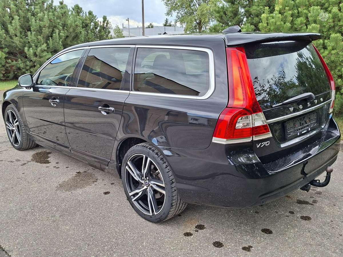 Volvo V70 2013 — двигун 1984 cm³, 136 HP (100kW)