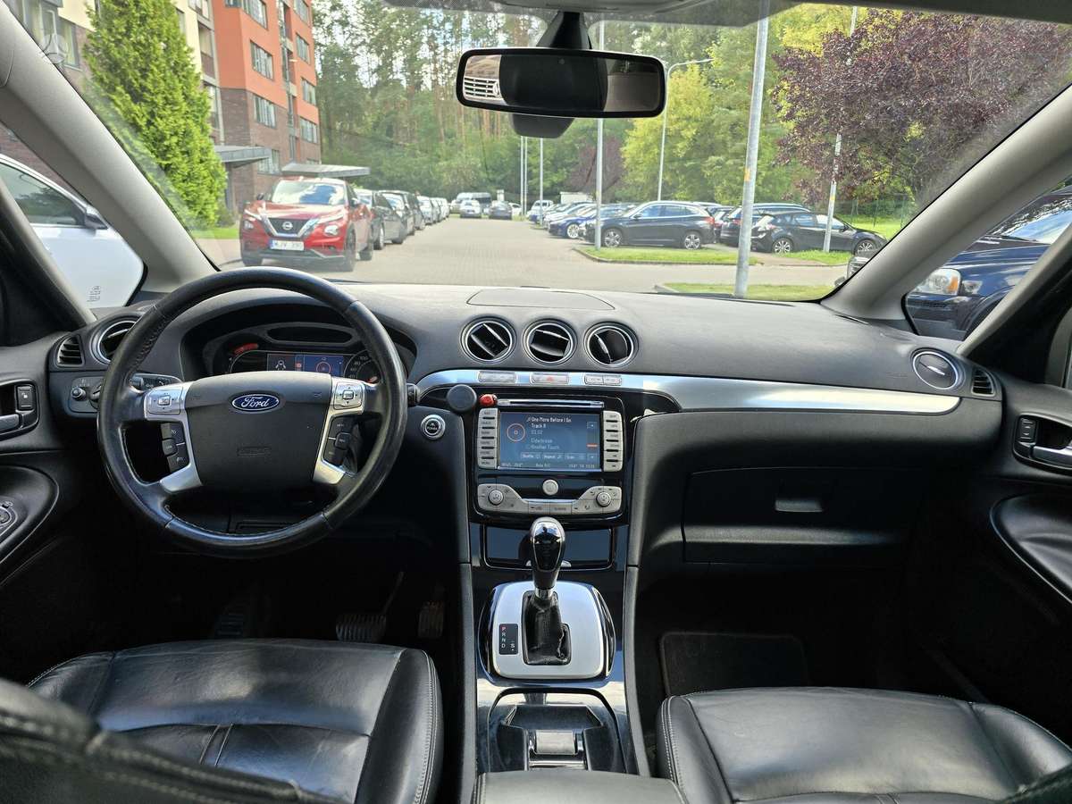 Ford S-MAX 2010 — engine 2000 cm³, 163 HP (120kW)