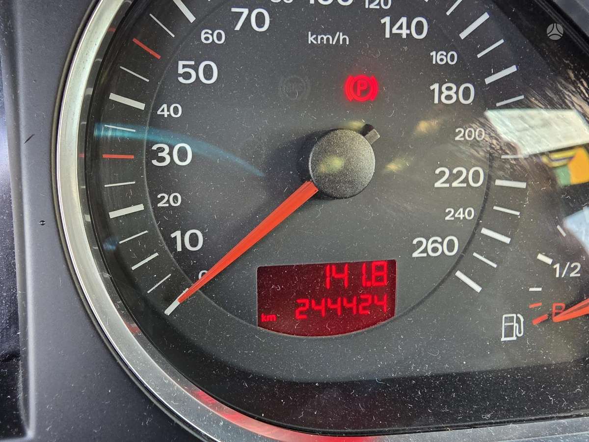 Audi A6 2005 — photo 7