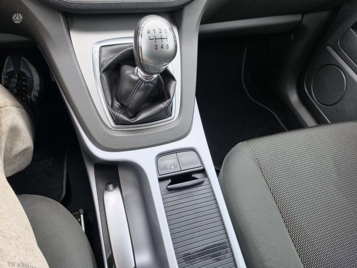 Ford Kuga 2010 — photo 13