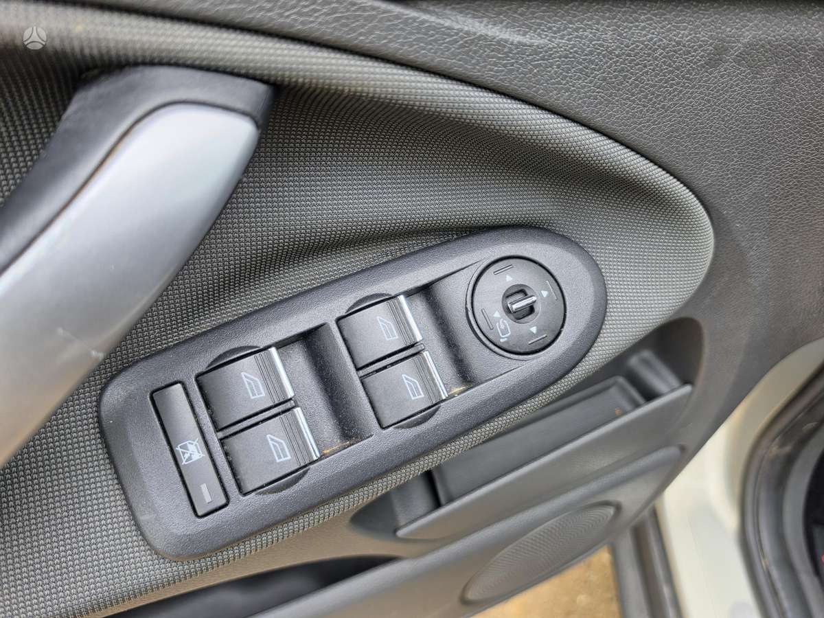 Ford Kuga 2010 — photo 14