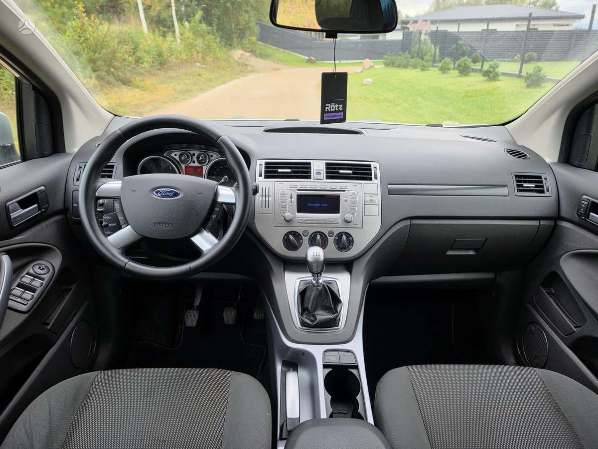 Ford Kuga 2010 — photo 9