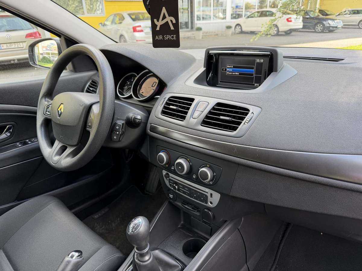 Renault Megane 2014 — фото 10