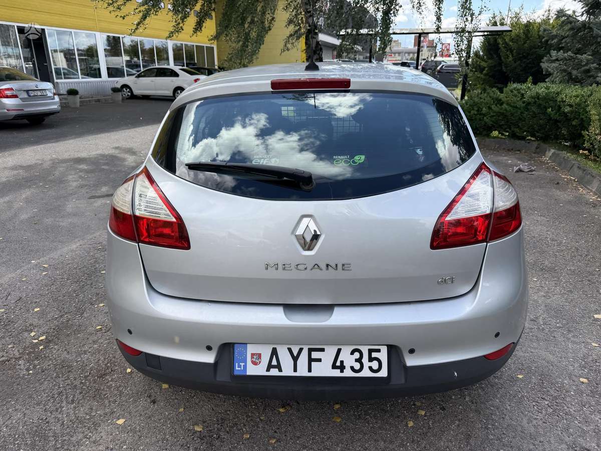 Renault Megane 2014 — двигун 1500 cm³, 110 HP (81kW)