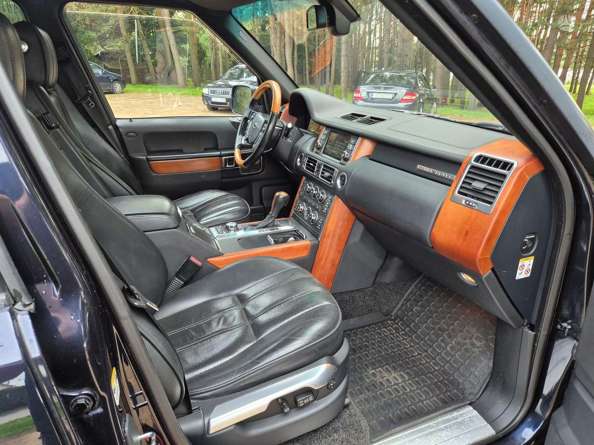 Land Rover 2010 — photo 10