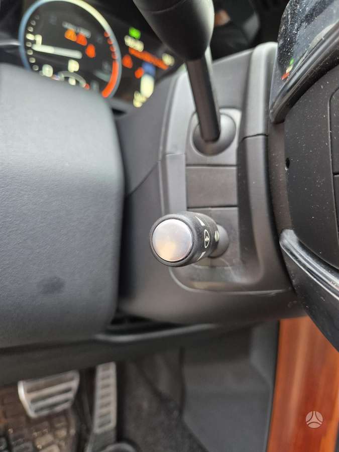 Land Rover 2010 — photo 16