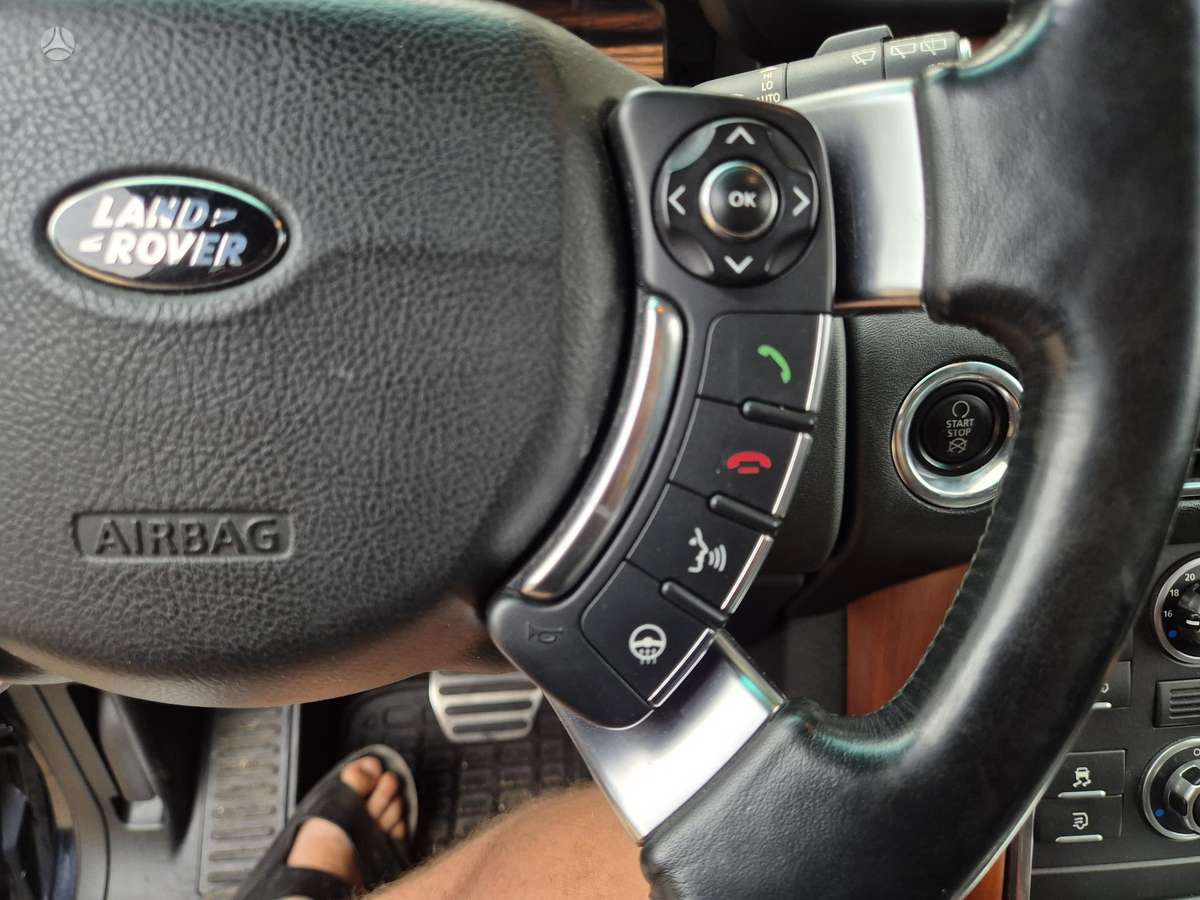 Land Rover 2010 — photo 23
