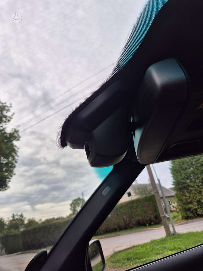 Land Rover 2010 — photo 25