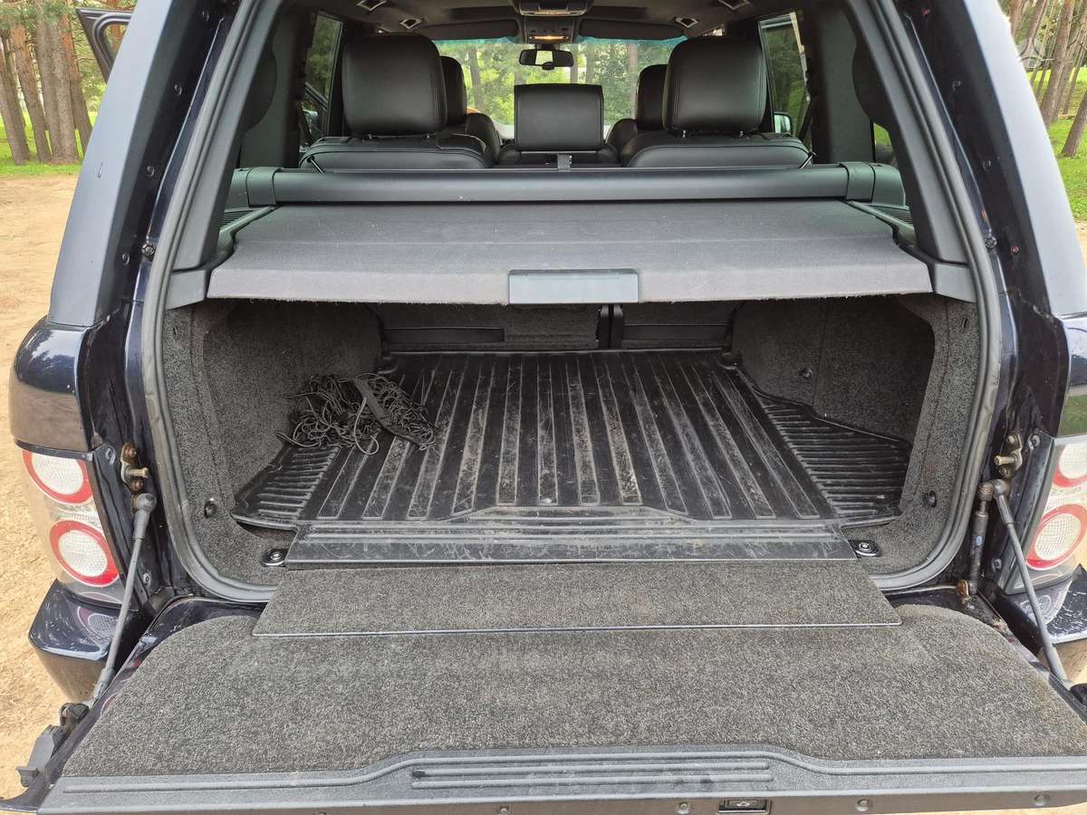 Land Rover 2010 — photo 28