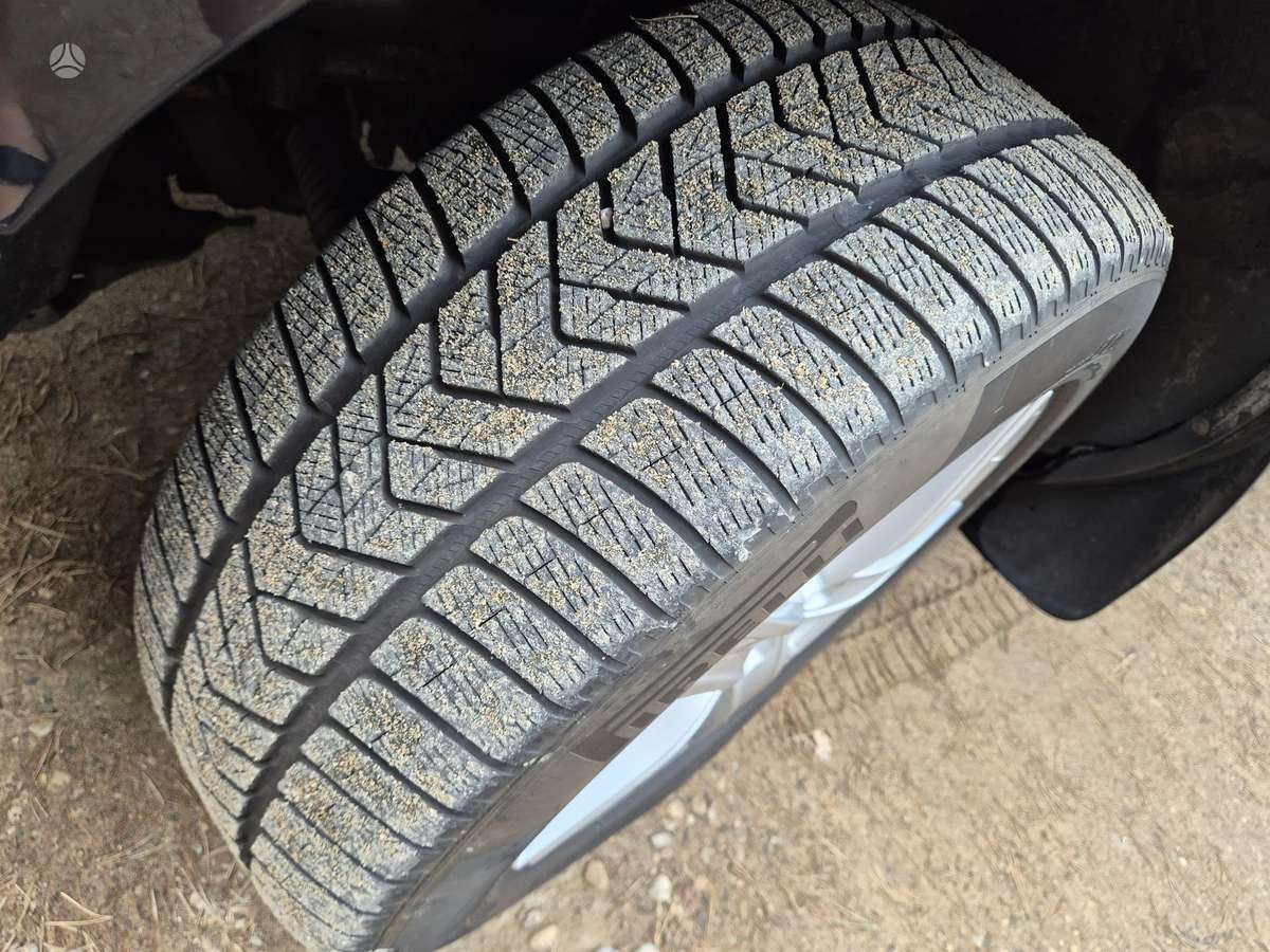 Land Rover 2010 — photo 35
